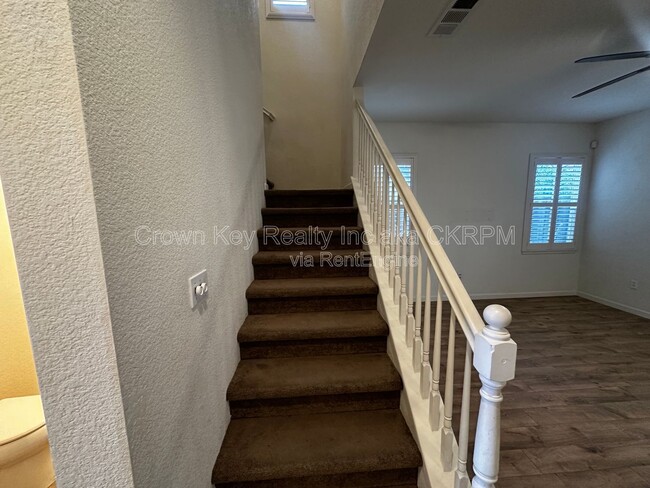 Building Photo - 2608 Greenleaf St