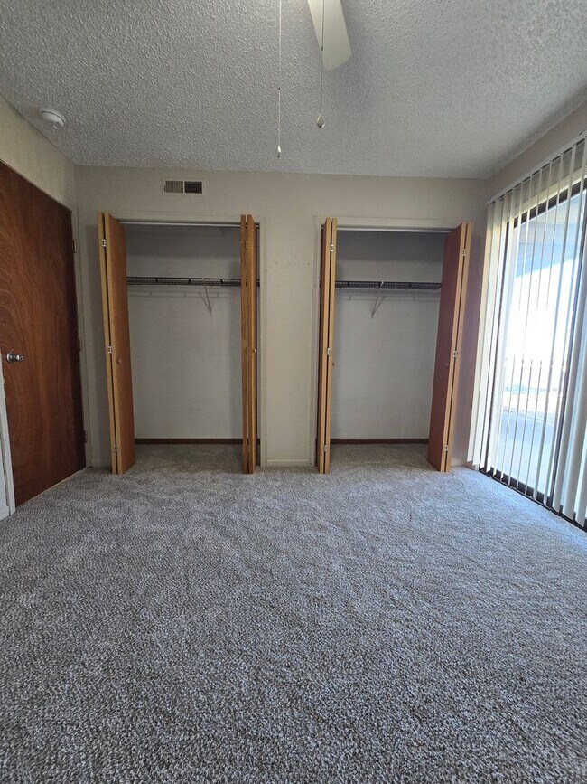 Building Photo - 854 State Rte D