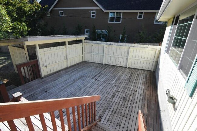 Building Photo - 3 bedroom in Renton WA 98059