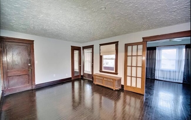 Building Photo - 2402 Elyria Ave