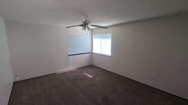 Building Photo - 3705 Fort Hunt Dr