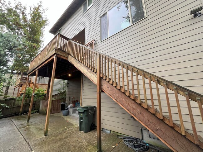 Building Photo - Spacious Corner-Lot Home with Three Levels...