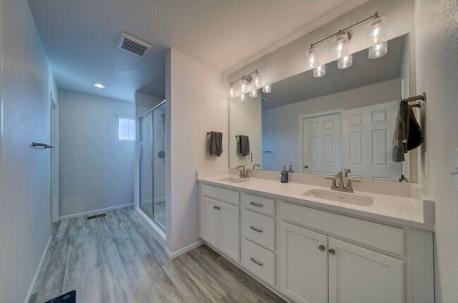 Building Photo - 8262 Buffalo Horn Dr