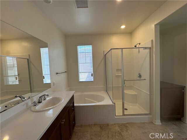 Building Photo - 7006 Avignon Dr