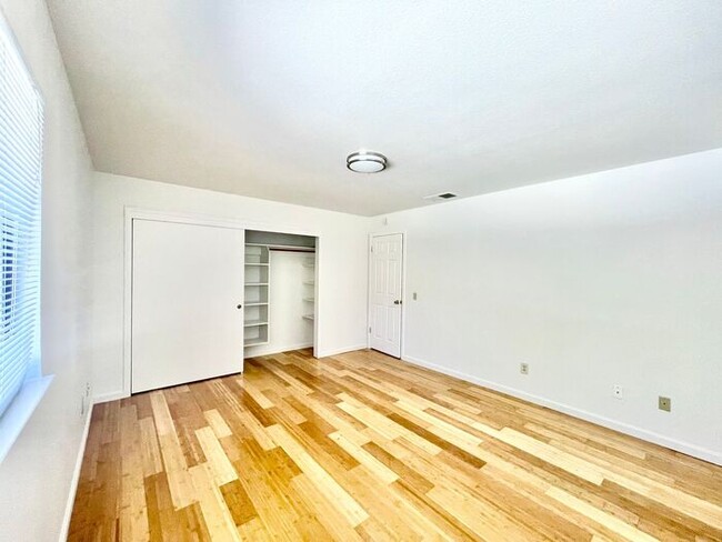 Building Photo - $4,100 /Month Charming Three bed, Three fu...