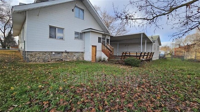 Building Photo - 12019 E Valleyway Ave