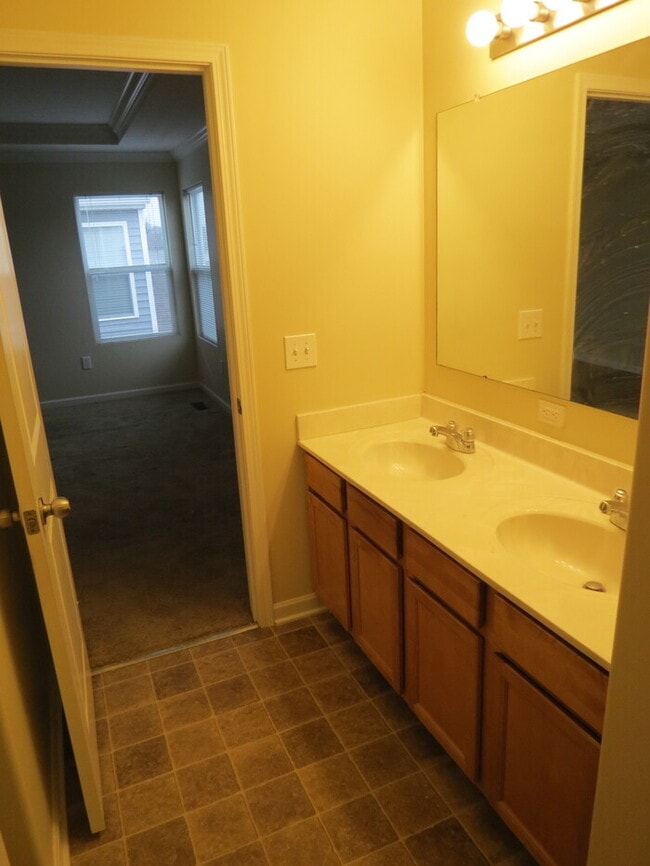 Building Photo - 5682 Alliance Way