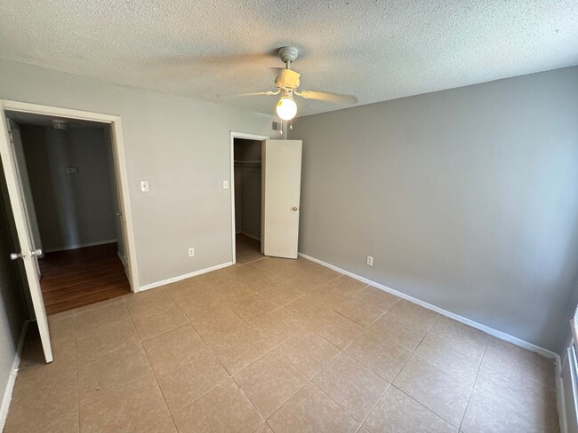Building Photo - 151 N Belvedere Blvd