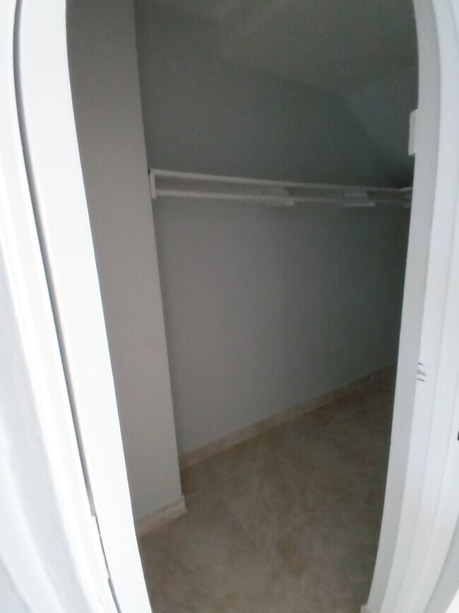 Building Photo - 1801 N Gramercy Pl