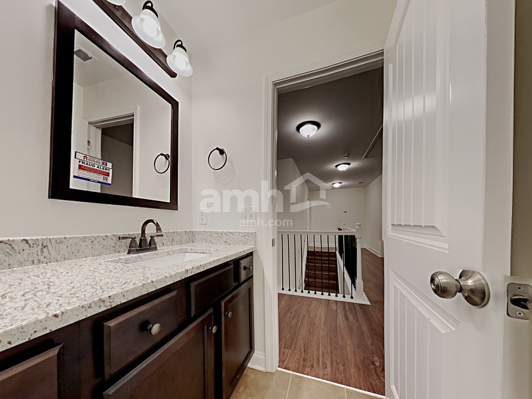 Building Photo - 6170 Oriole Ln