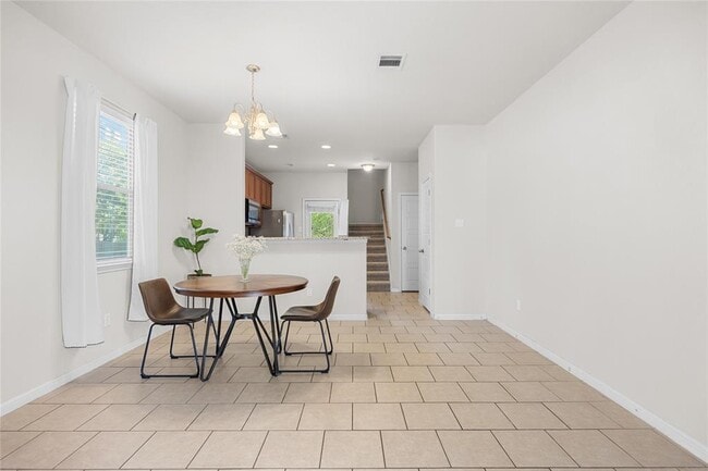 Building Photo - 5501 Bradford Pear Ln