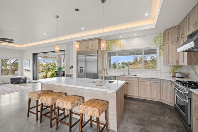 Building Photo - Contemporary Home in Gated Community