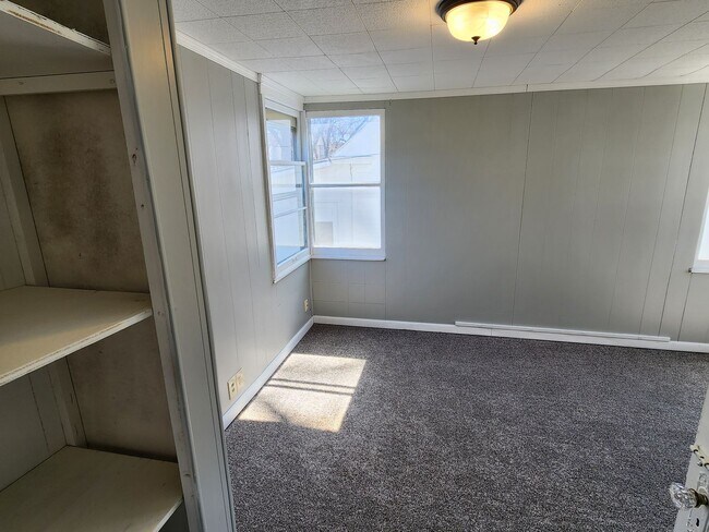 Building Photo - Great 3BR, 1BTH home, just updated!