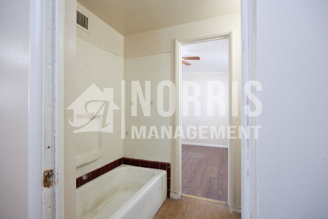 Building Photo - Two Bedroom Home in Casa Grande