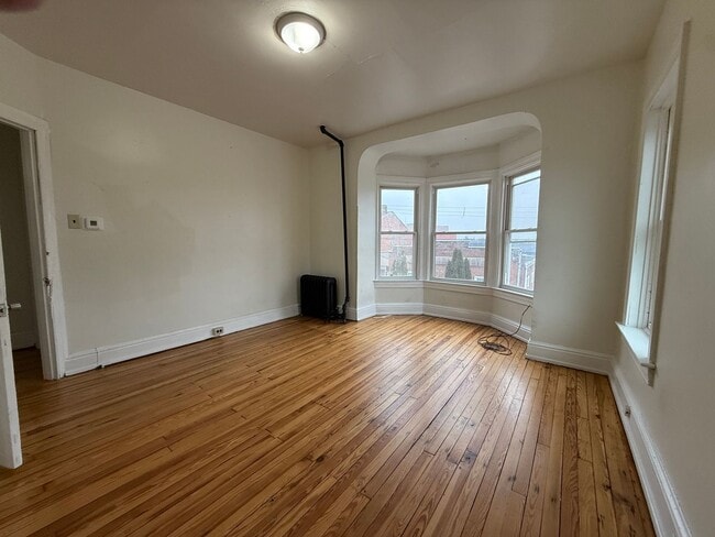 Building Photo - 274 Jefferson Ave