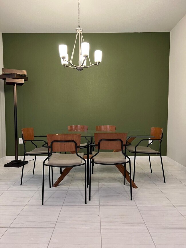 Building Photo - 8720 Whitter Dr