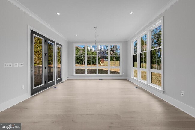 Building Photo - 5613 34th St N