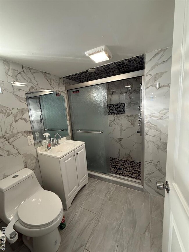 Building Photo - 15361 Payne Ct