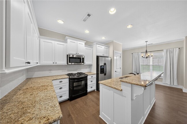 Building Photo - 1221 Chancery Ln