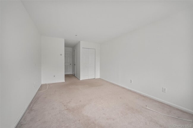 Building Photo - 24 Carhart Ave