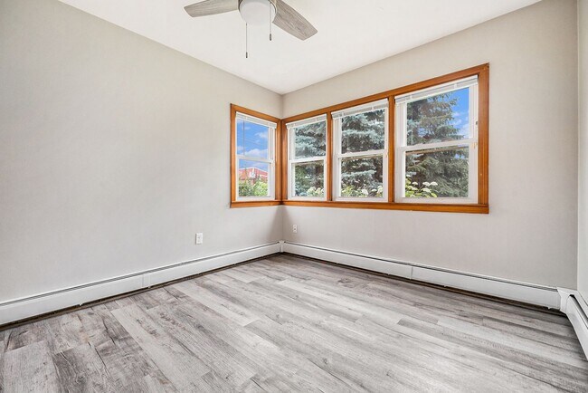 Building Photo - Charming, remodeled 2-Bed/1-Bath  ranch style home- $1499