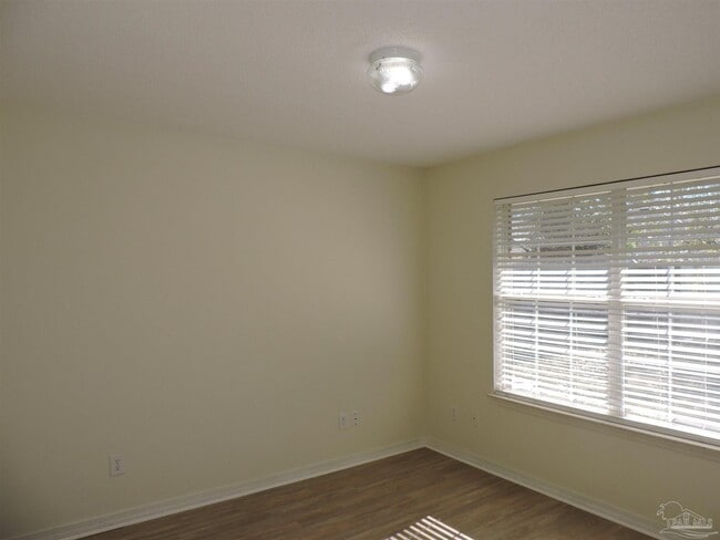 Building Photo - 6837 Fort Deposit Dr