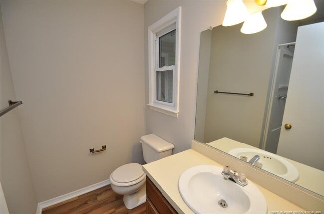 Building Photo - 3901 Lexington Dr