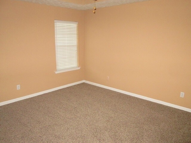 Building Photo - 610 Freedom Ct