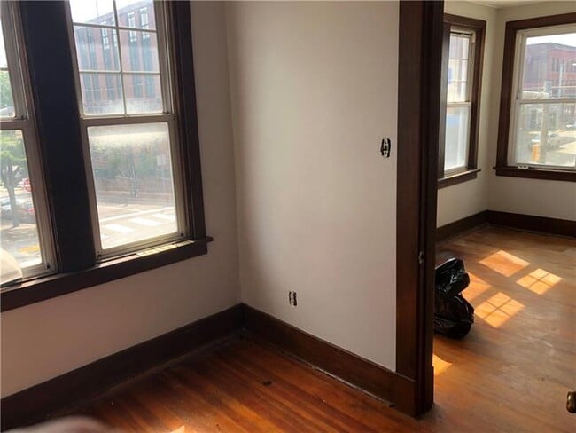 Building Photo - 5127 Liberty Ave