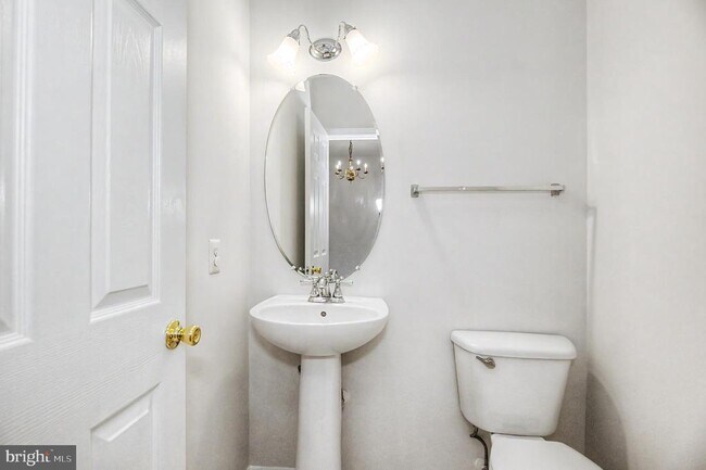 Building Photo - 45527 Grand Central Sq