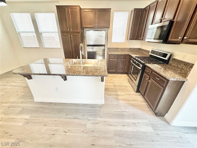 Building Photo - 9088 Mount Wilson St