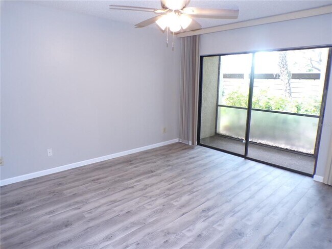 Building Photo - 622 Bird Bay Dr S