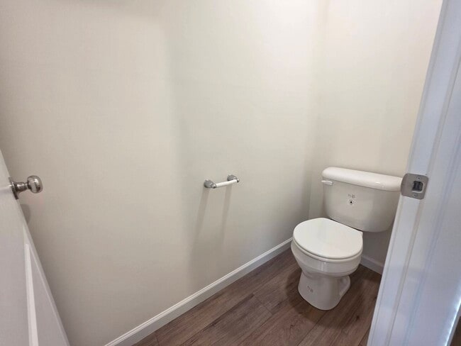 Building Photo - 5919 Hawkweed Dr