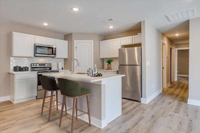 Building Photo - Auburn Villas - 3 Bedroom 2 Bathroom Molly