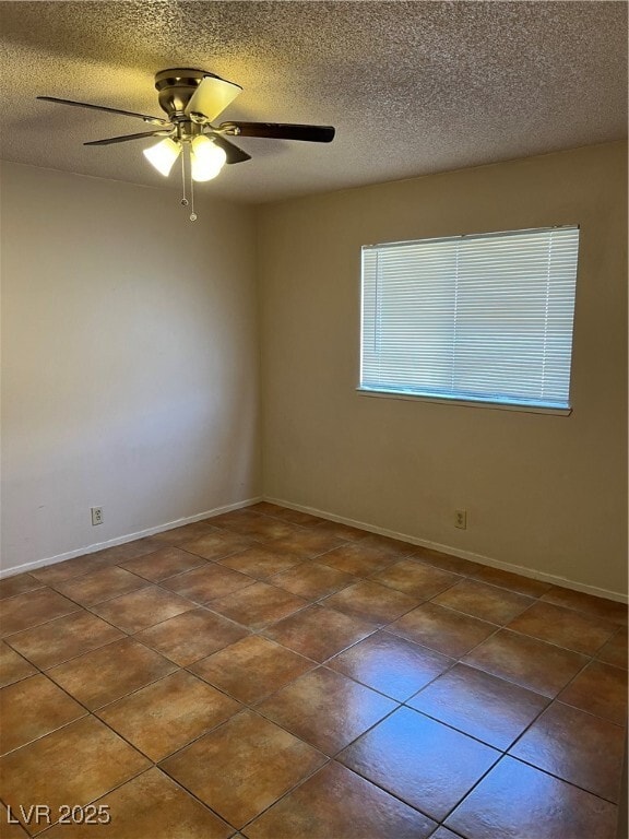 Building Photo - 3941 Avocado Dr