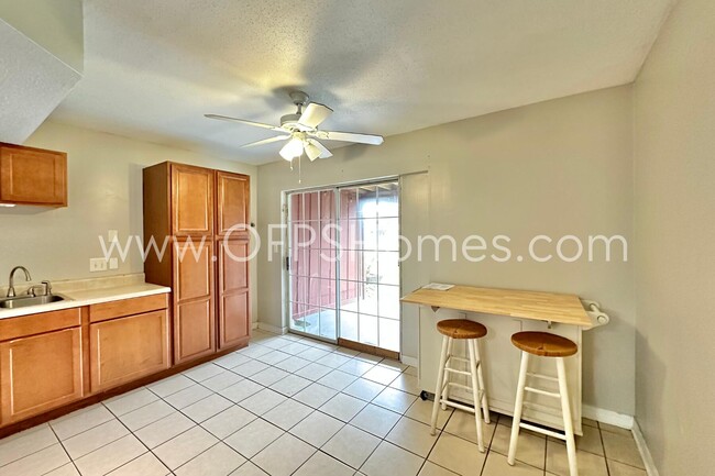 Building Photo - 145 4th Ave