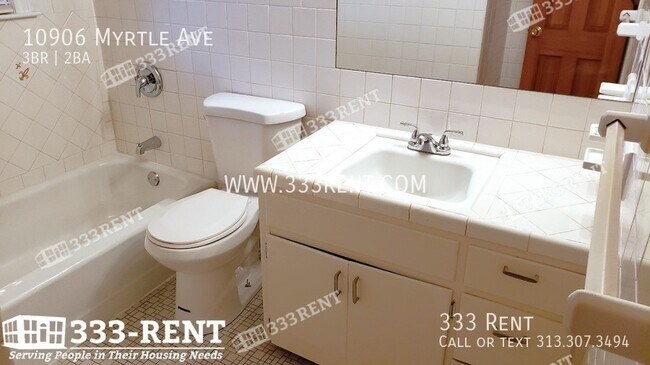 Building Photo - 10906 Myrtle Ave