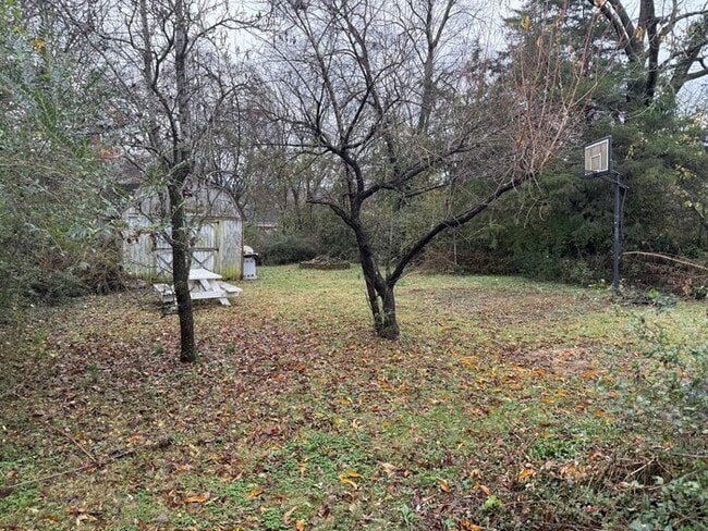 Building Photo - East Nashville Cottage - 2 Bedroom - Private Backyard