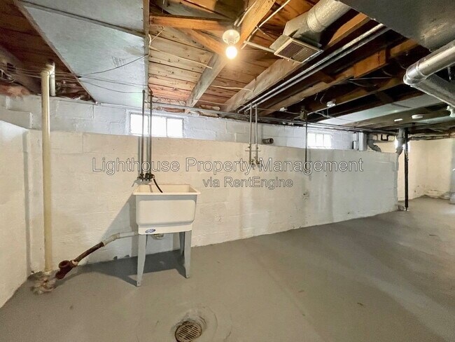 Building Photo - 3201 5th St