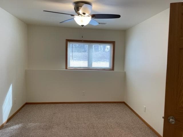 Building Photo - 611 S Cherry Ln