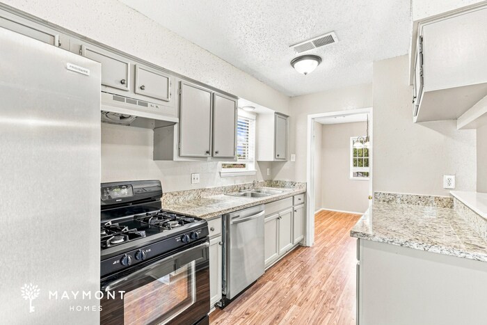 Building Photo - 11750 Murr Way