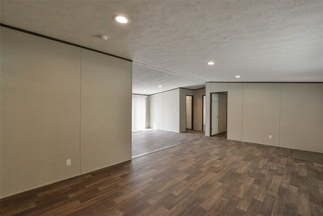 Building Photo - 25150 Faraway Ln