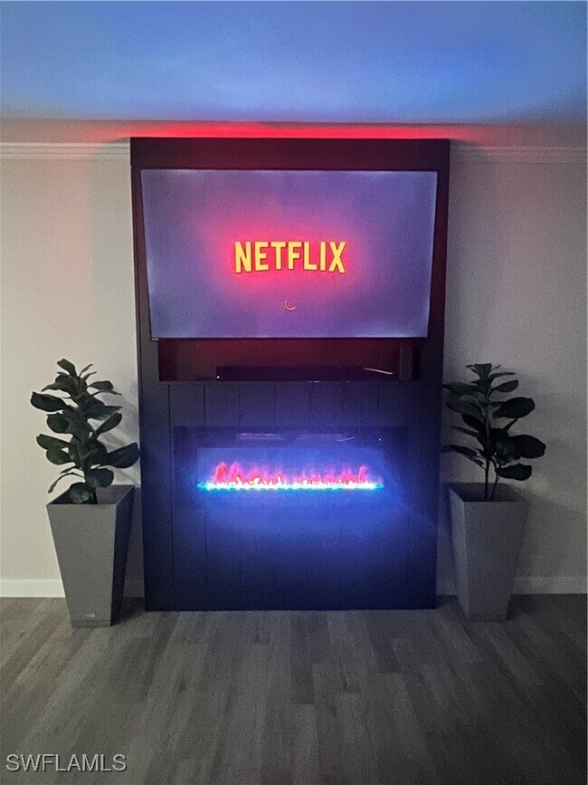 Building Photo - 473 12th Ave S