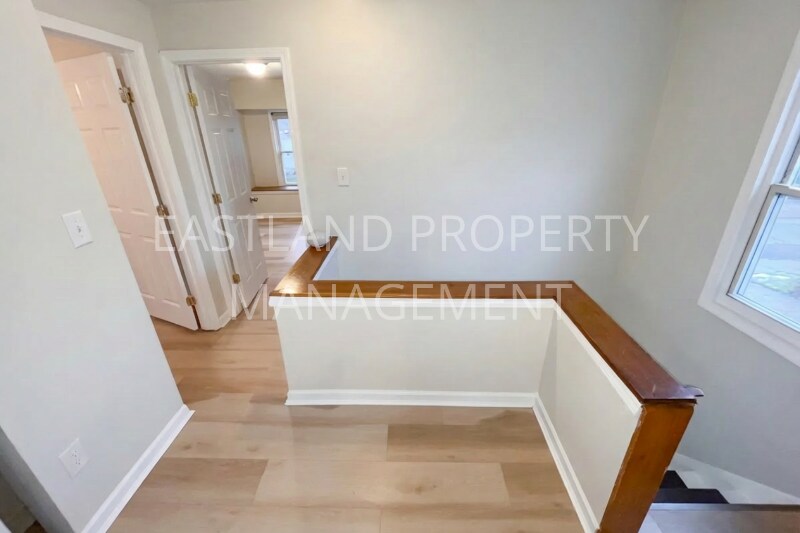 Building Photo - 1966 Burr St