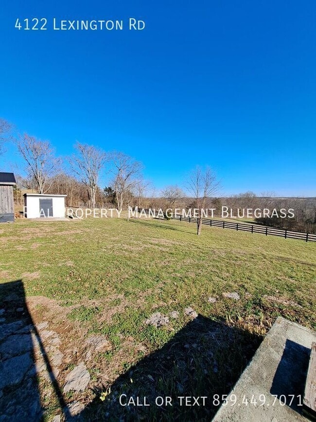 Building Photo - 4122 Lexington Rd