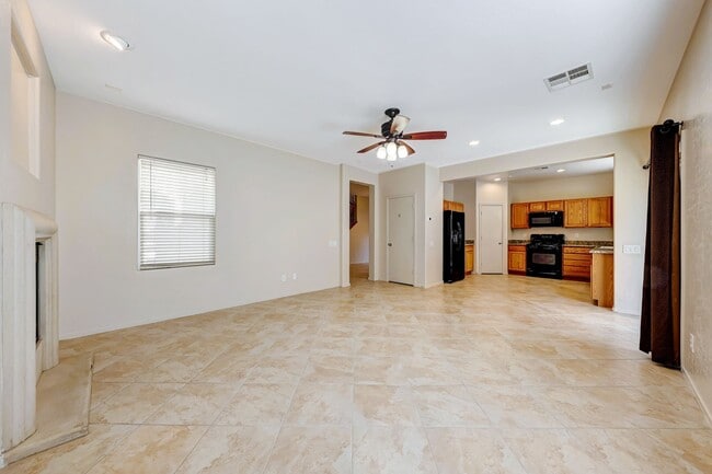 Building Photo - Beautiful Anthem Highland 3 Bedroom Home!