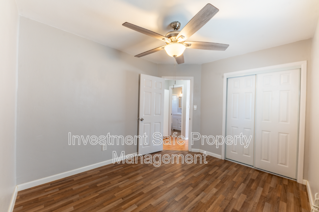 Building Photo - 821 39th St