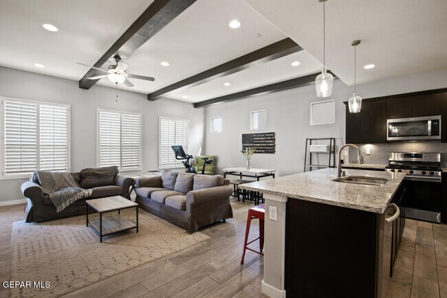 Building Photo - 14345 Jonathan K. Molina Ct