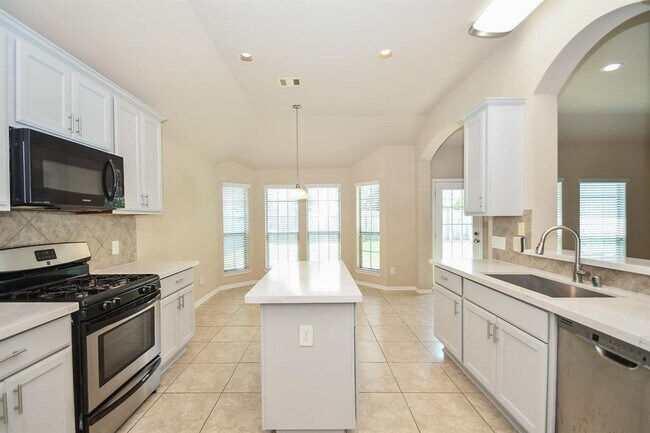 Building Photo - 2022 Haven Springs Ln