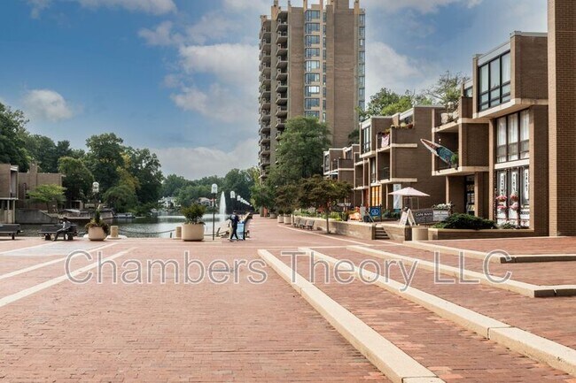 Building Photo - 11475 Washington Plaza W